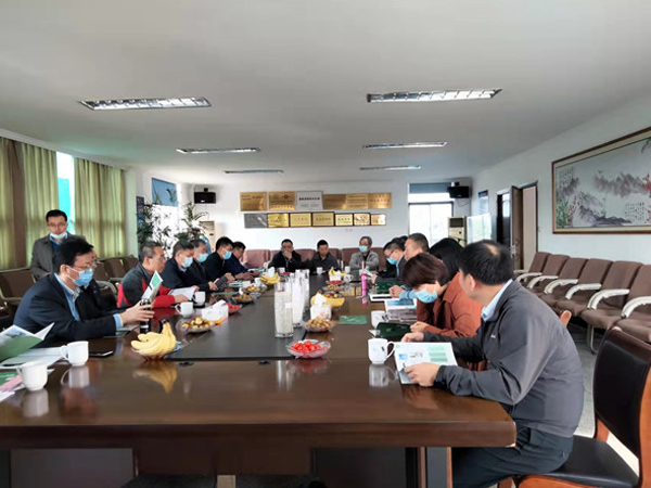 热烈欢迎中石化集团产业转型升级专题研讨班 高级专家莅临我司参观指导